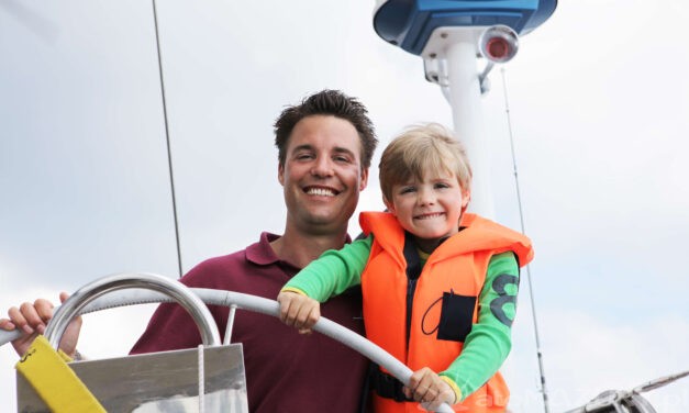 Jak bezpiecznie pływać po mazurskich jeziorach?