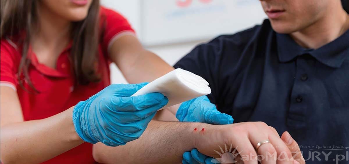 Bezpieczenstwo przy spotkaniu ze zmija na Mazurach3